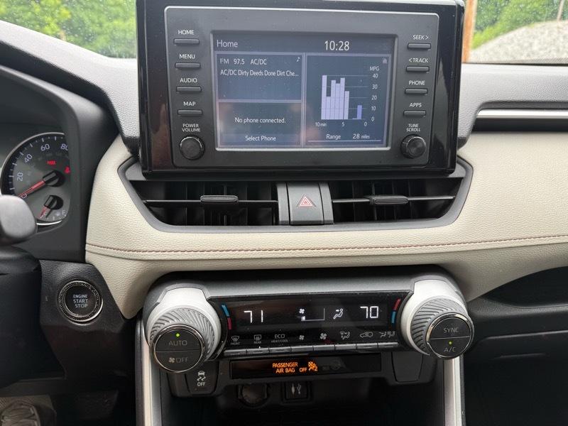 Toyota RAV4 XLE 2019