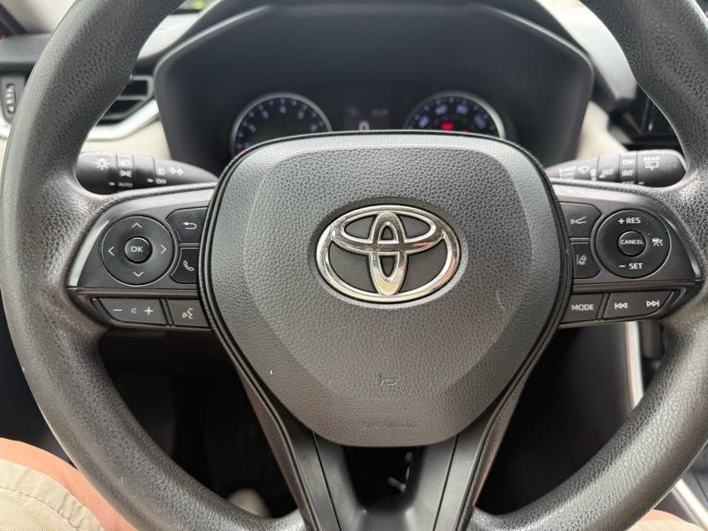 Toyota RAV4 XLE 2019