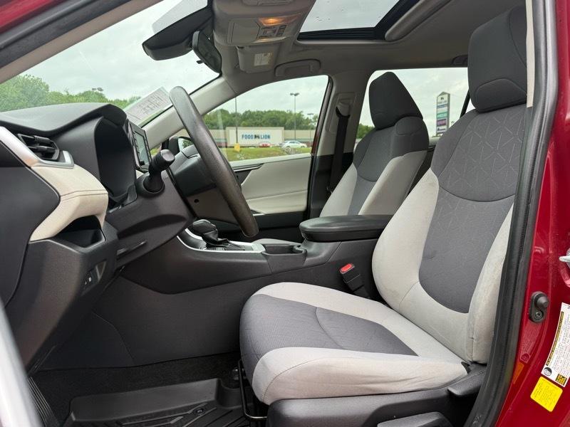 Toyota RAV4 XLE 2019