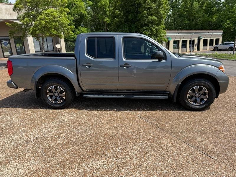 Nissan Frontier SE-V6 Desert Runner 2017
