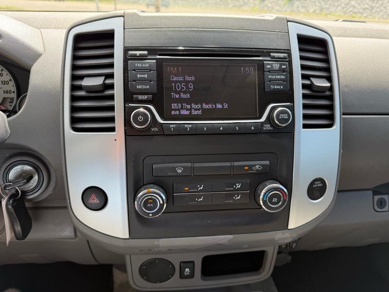 Nissan Frontier SE-V6 Desert Runner 2017