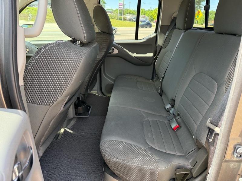 Nissan Frontier SE-V6 Desert Runner 2017