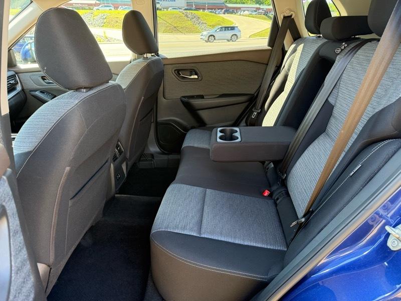 Nissan Rogue SV 2021