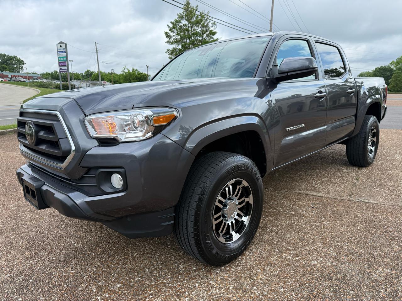 2022 Toyota Tacoma SR5 Double Cab I4 2WD
