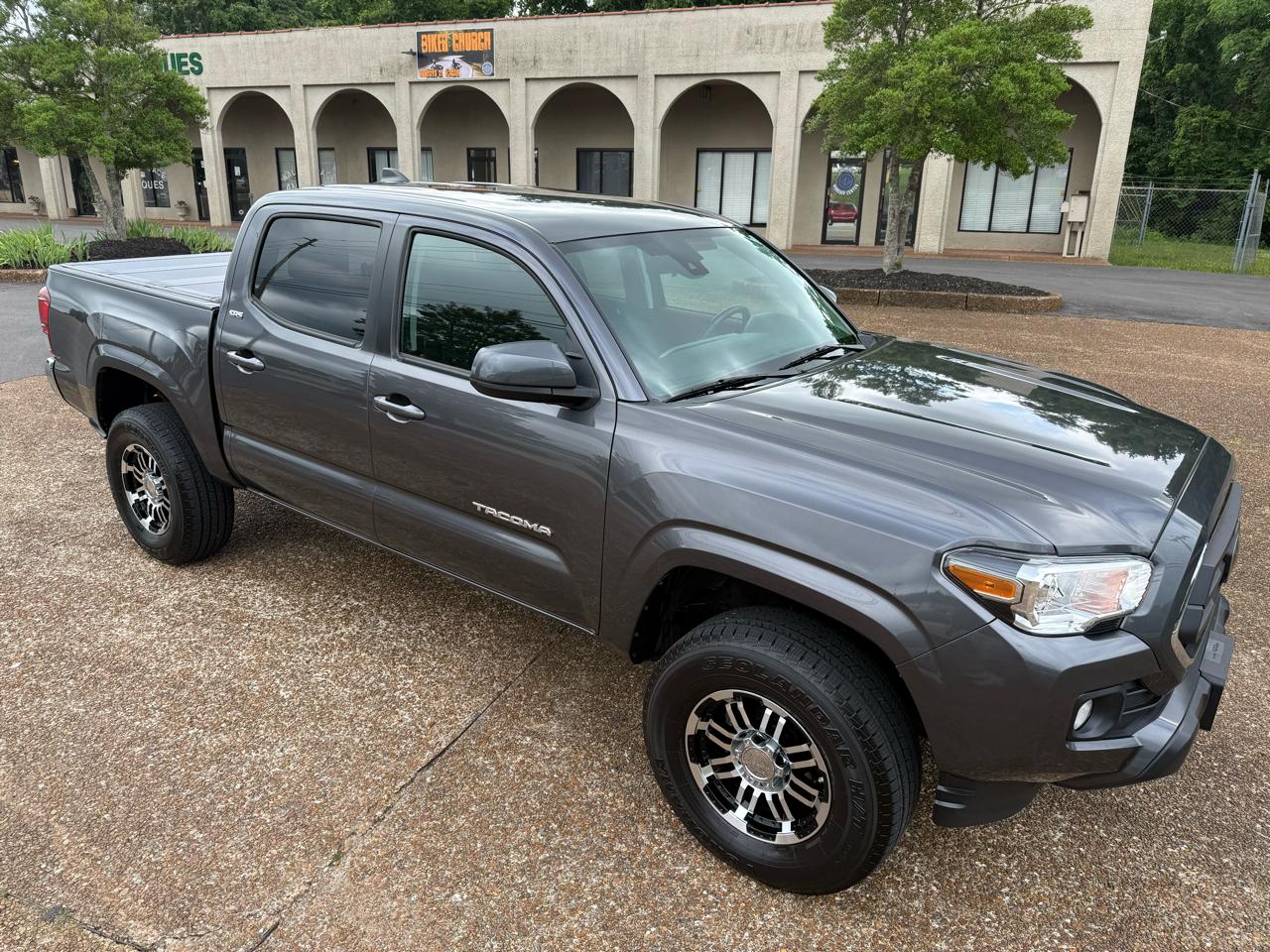 Toyota Tacoma SR5 Double Cab I4 2WD 2022