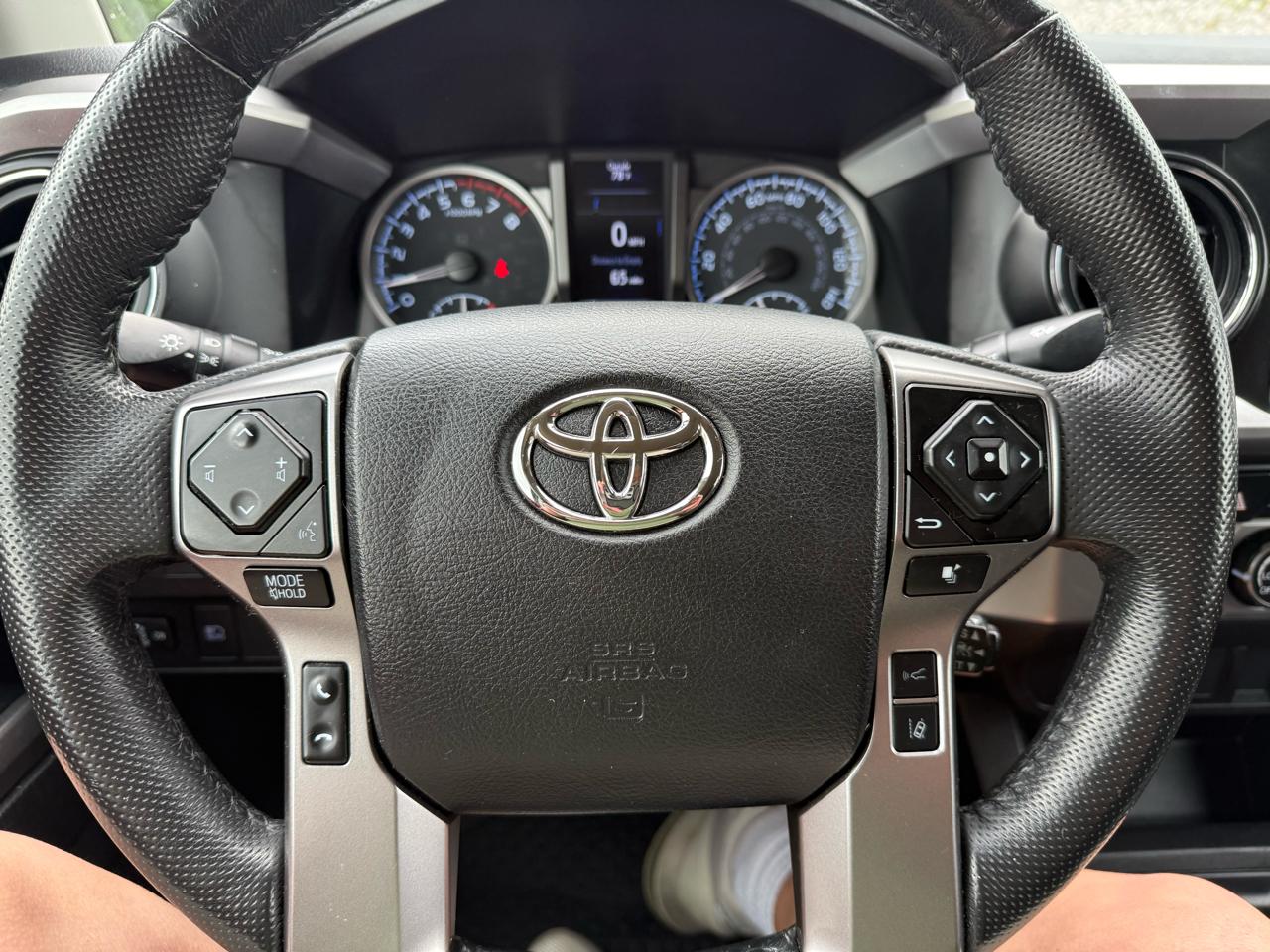 Toyota Tacoma SR5 Double Cab I4 2WD 2022