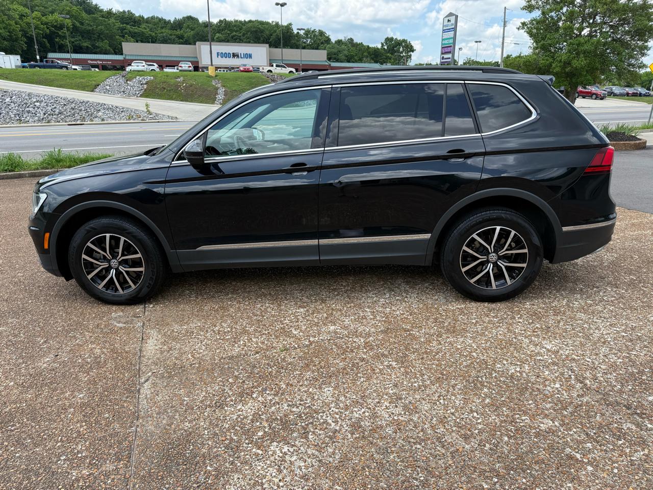 Volkswagen Tiguan SE 2021
