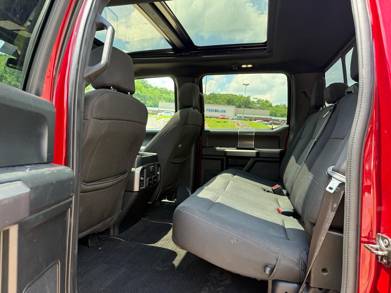 Ford F-150 FX4 SuperCrew 5.5-ft. Bed 4WD 2019