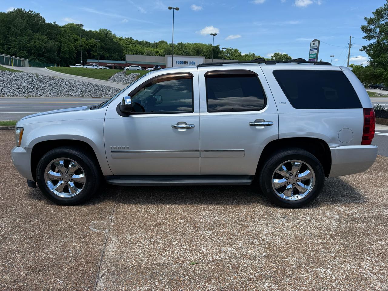 Chevrolet Tahoe LTZ 4WD 2010