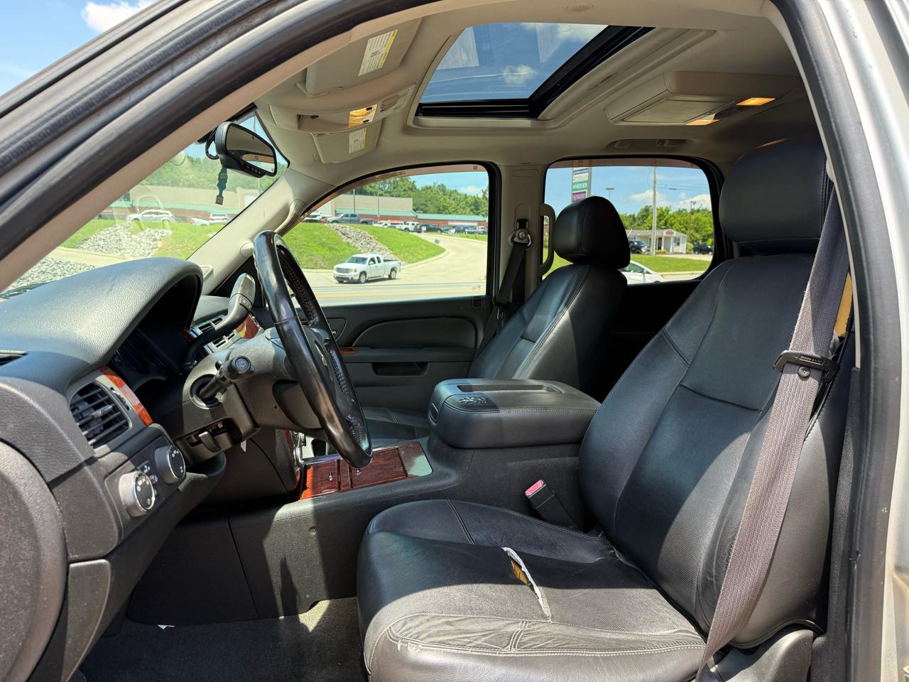 Chevrolet Tahoe LTZ 4WD 2010
