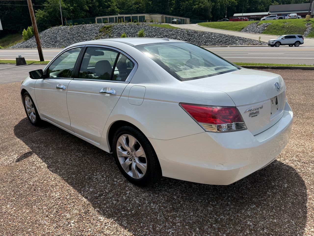 Honda Accord EX-L V-6 Sedan AT 2009