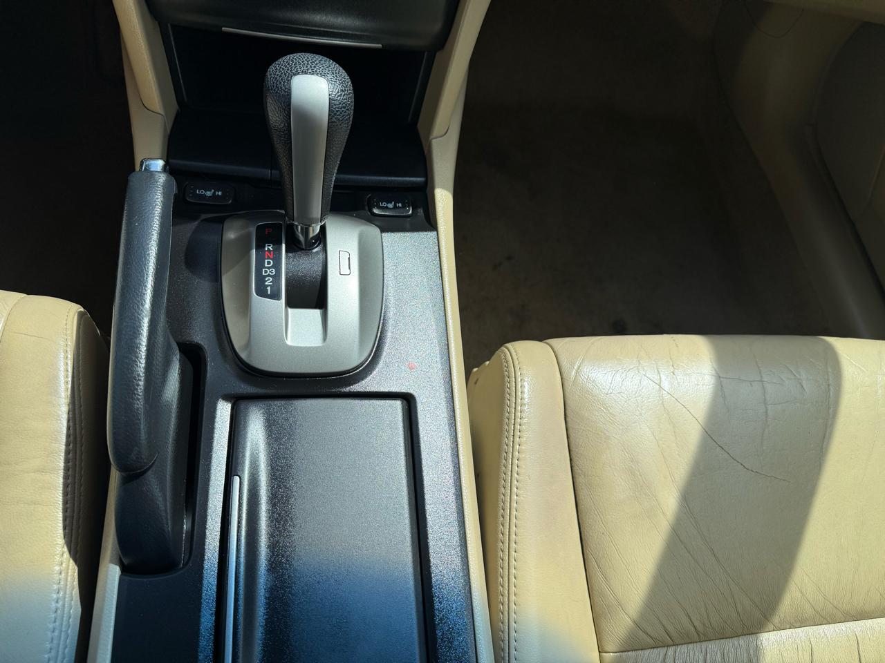 Honda Accord EX-L V-6 Sedan AT 2009