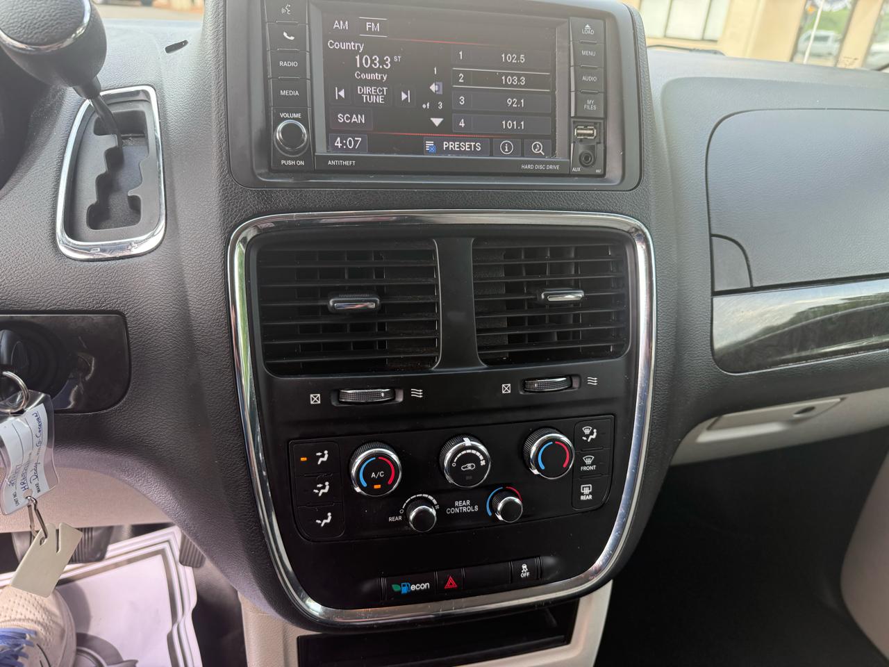Dodge Grand Caravan SE 2017