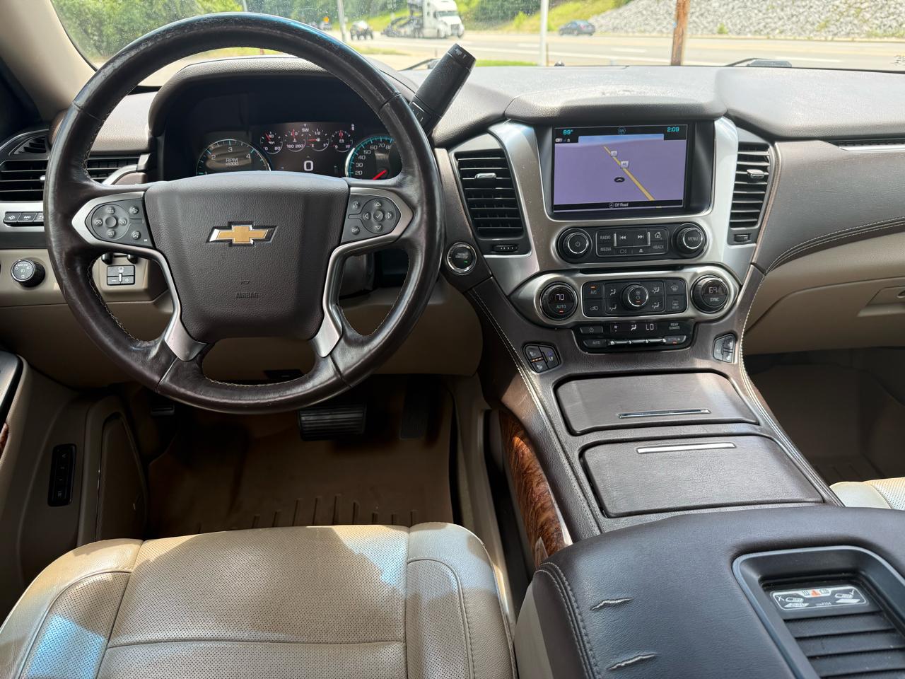 Chevrolet Suburban Premier 4WD 2017