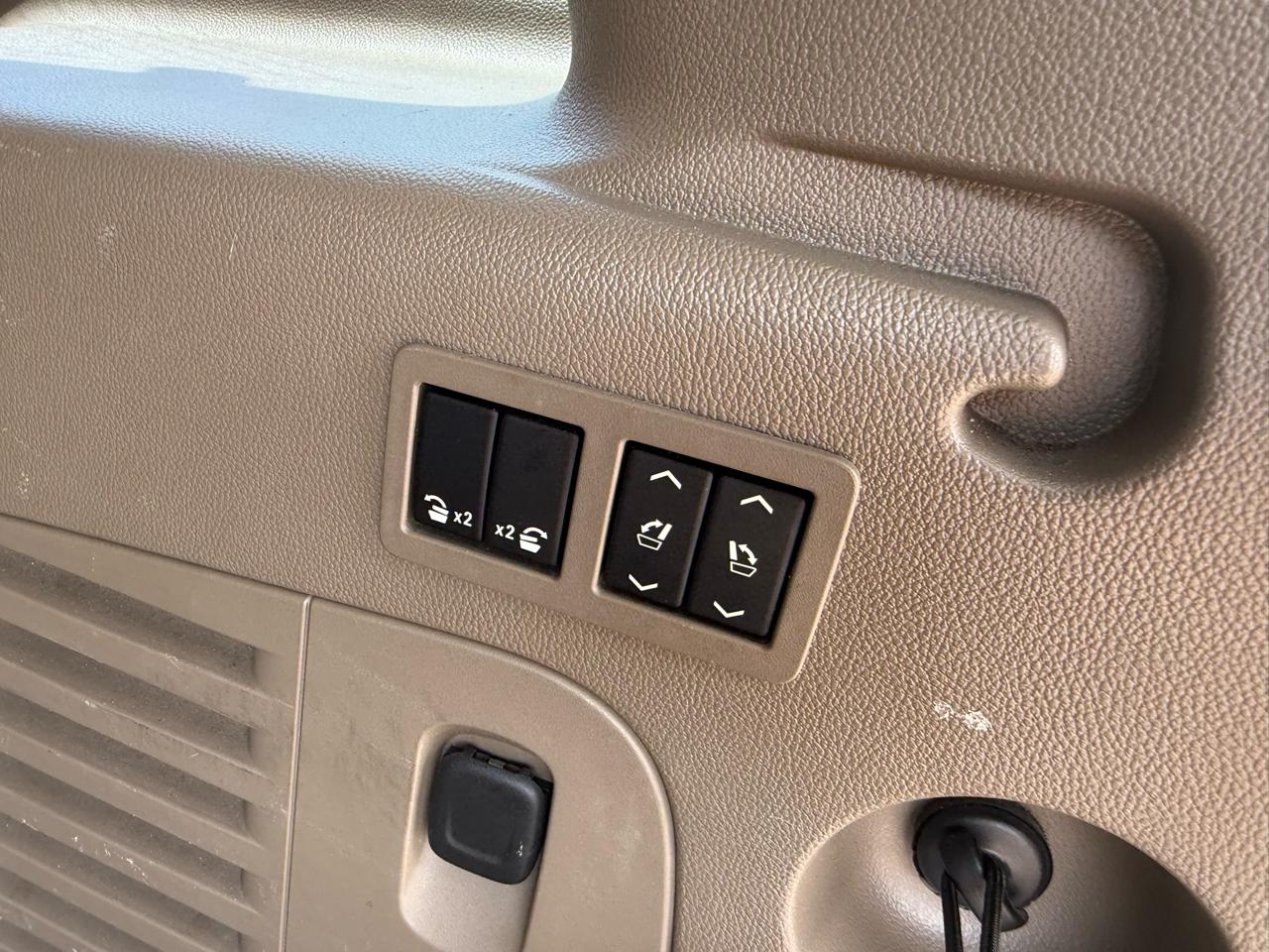 Chevrolet Suburban Premier 4WD 2017