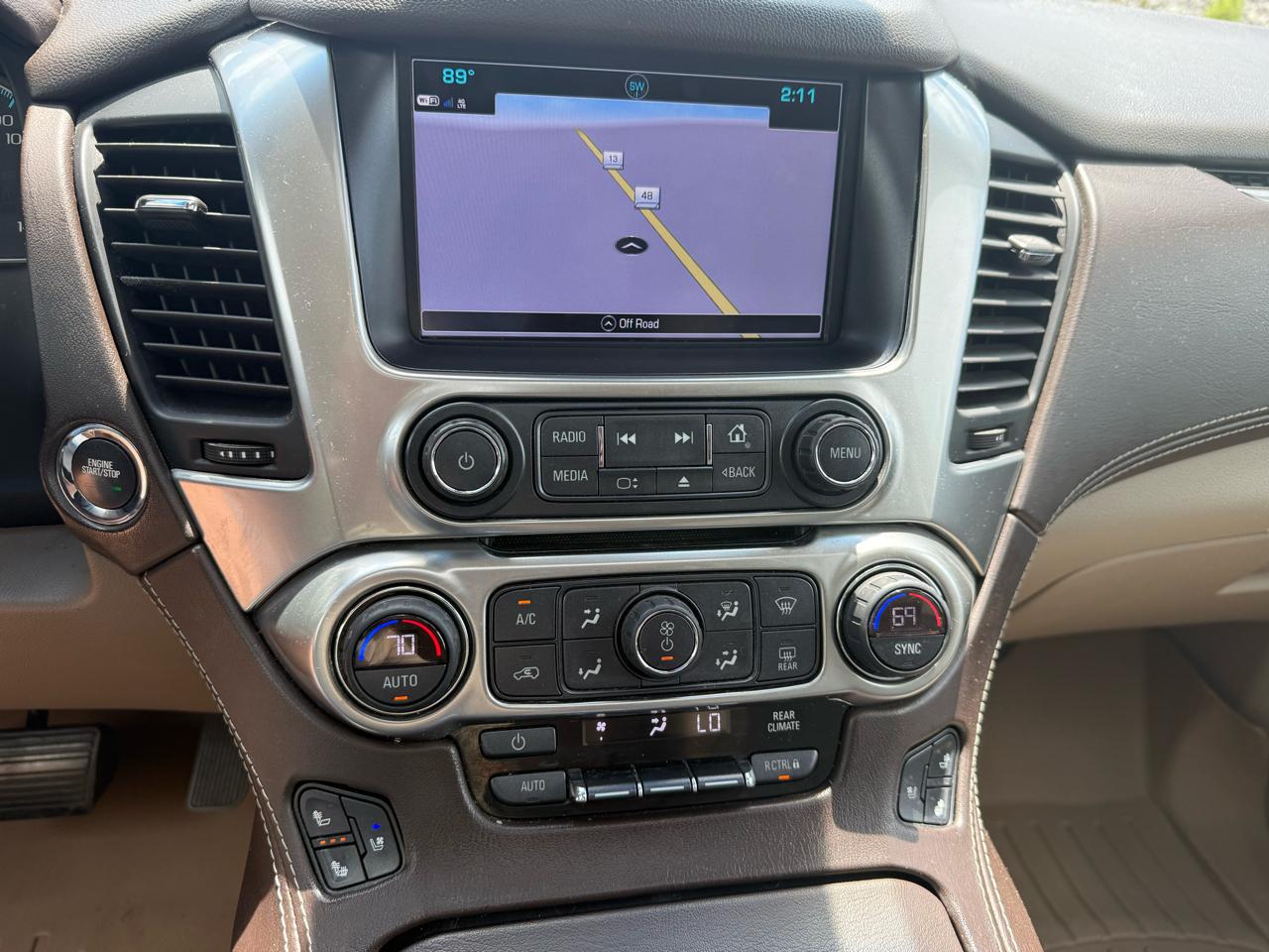 Chevrolet Suburban Premier 4WD 2017
