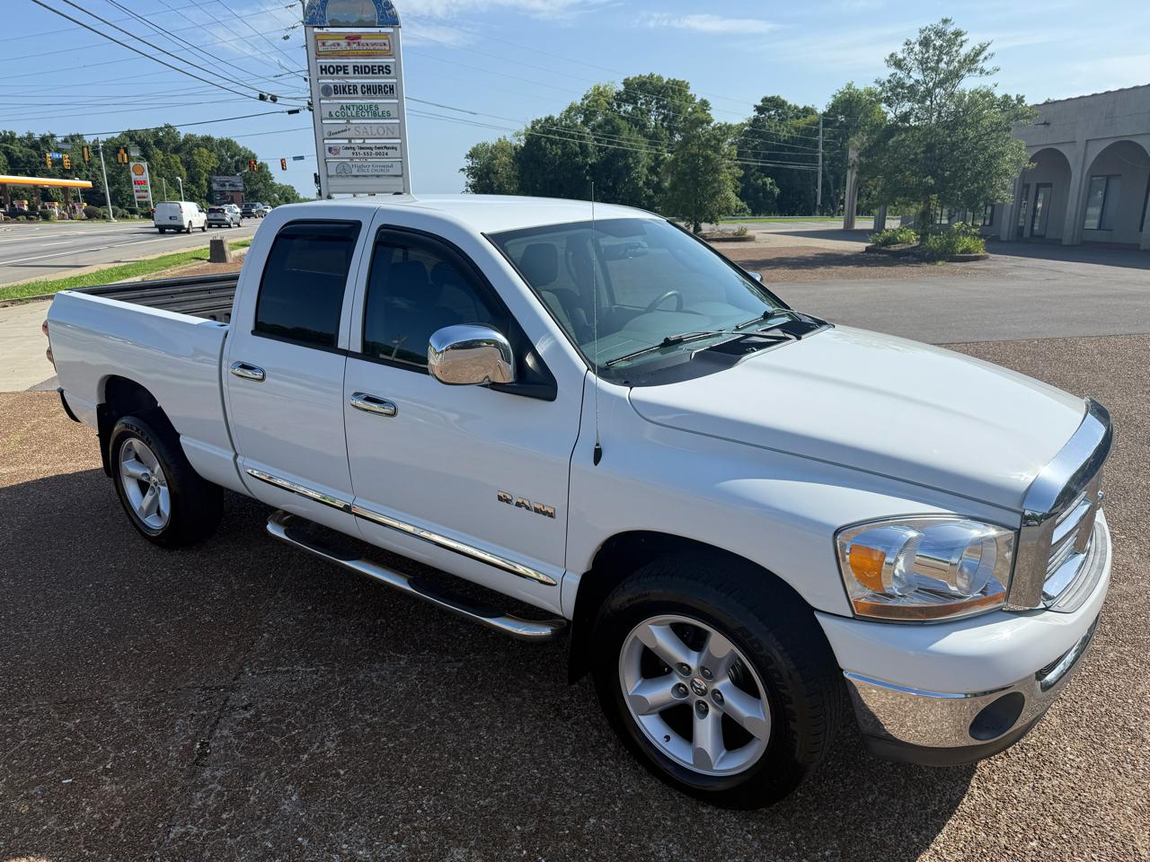 Dodge Ram 1500 SXT Quad Cab Long Bed 4WD 2008