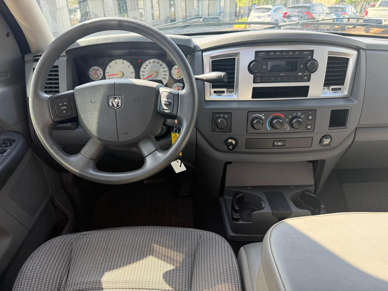Dodge Ram 1500 SXT Quad Cab Long Bed 4WD 2008