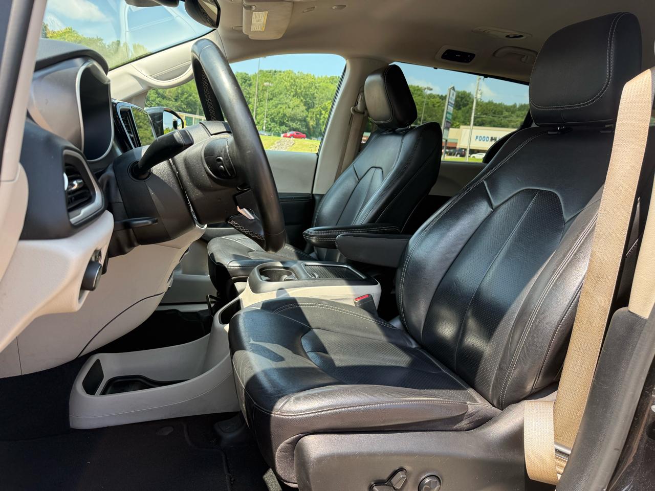 Chrysler Pacifica Touring-L 2022