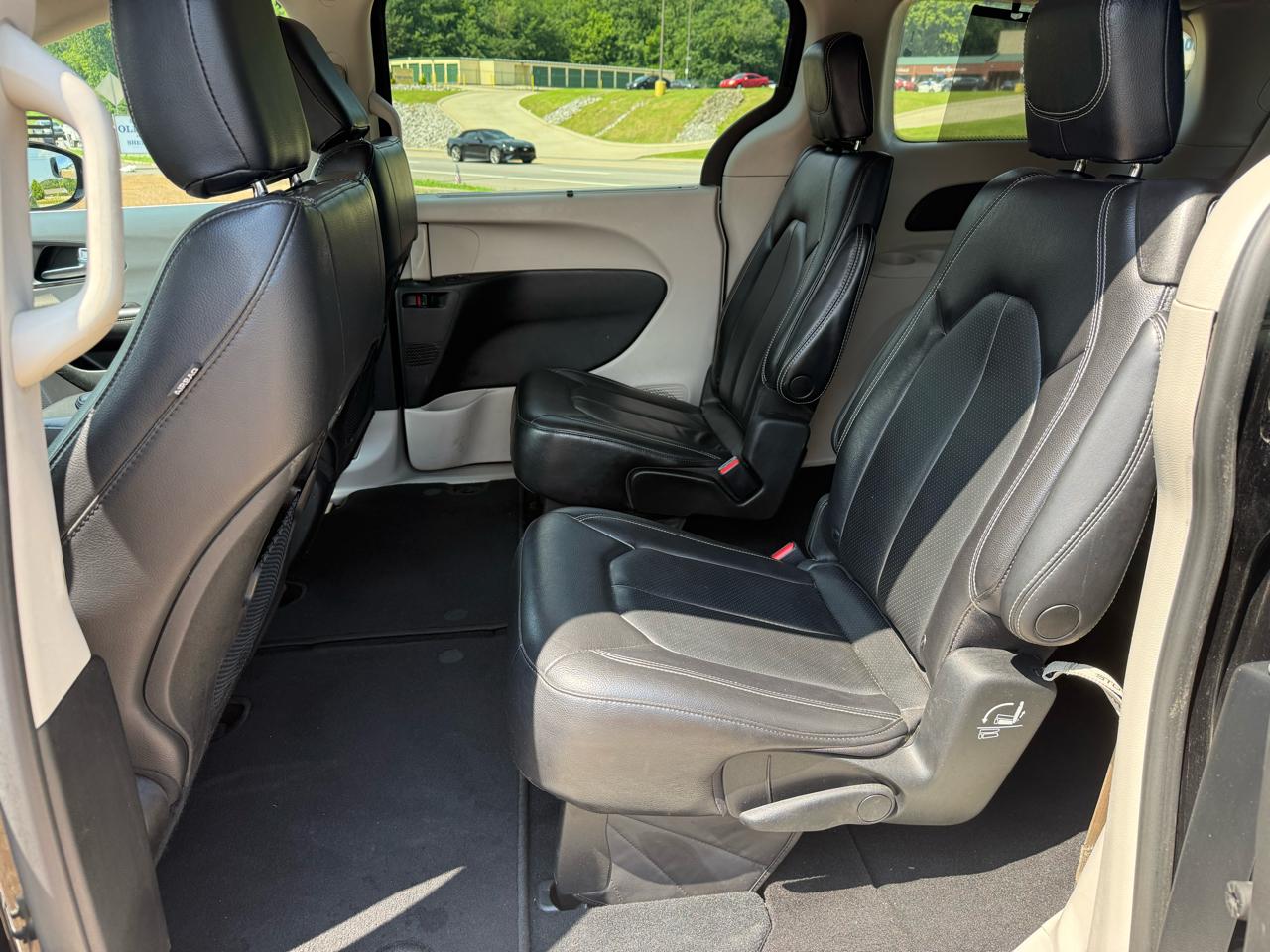 Chrysler Pacifica Touring-L 2022