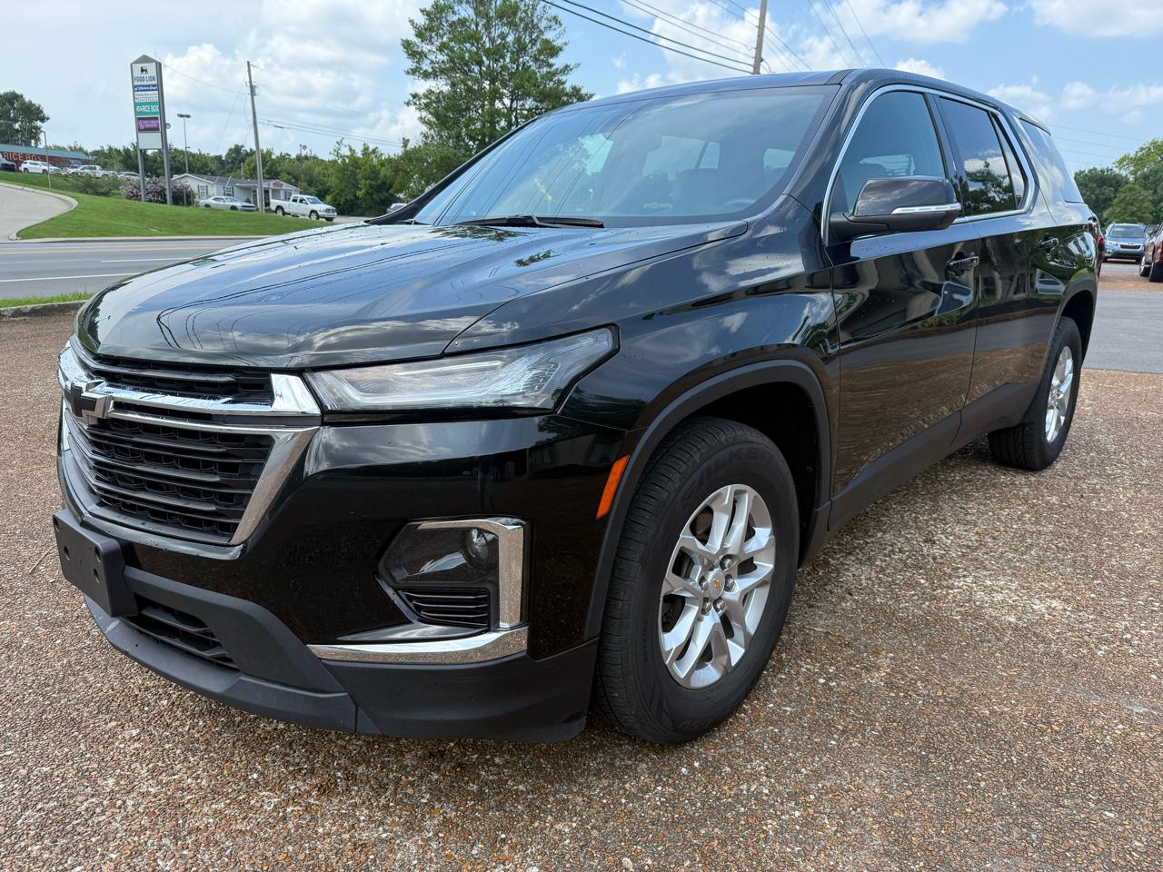 2023 Chevrolet Traverse LS FWD