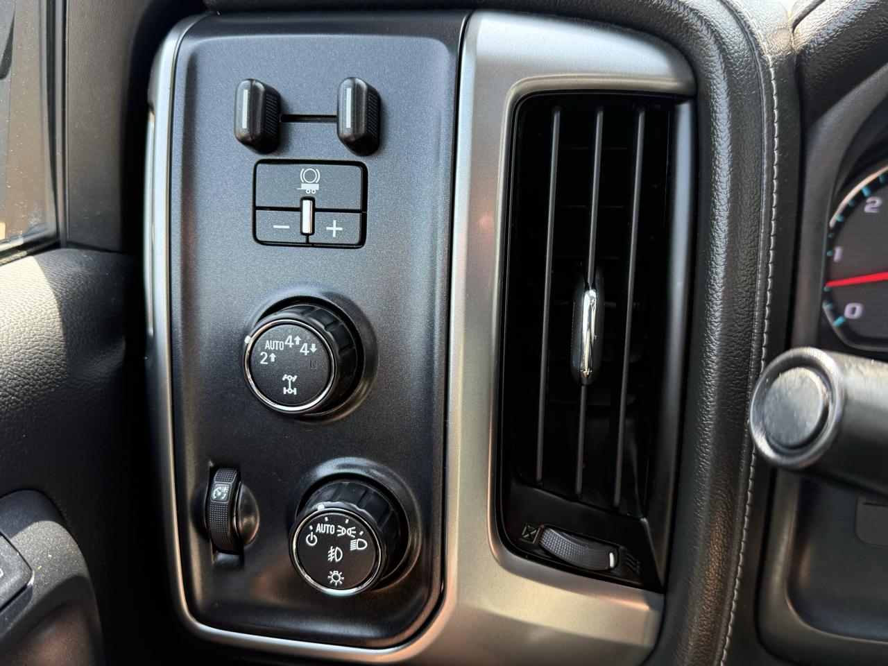 Chevrolet Silverado 1500 LTZ Crew Cab 4WD 2017