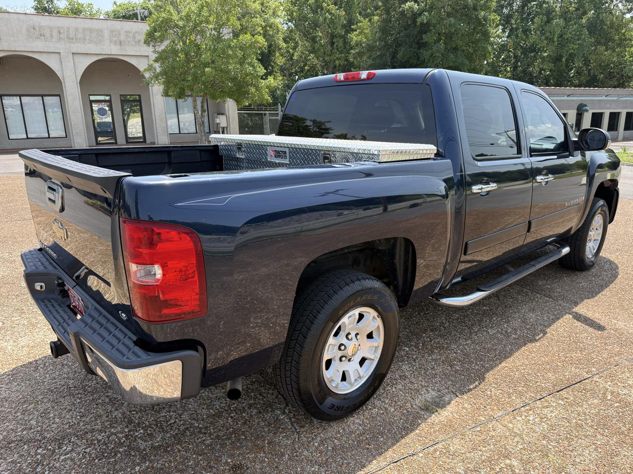 Chevrolet Silverado 1500 LTZ Crew Cab 2WD 2008