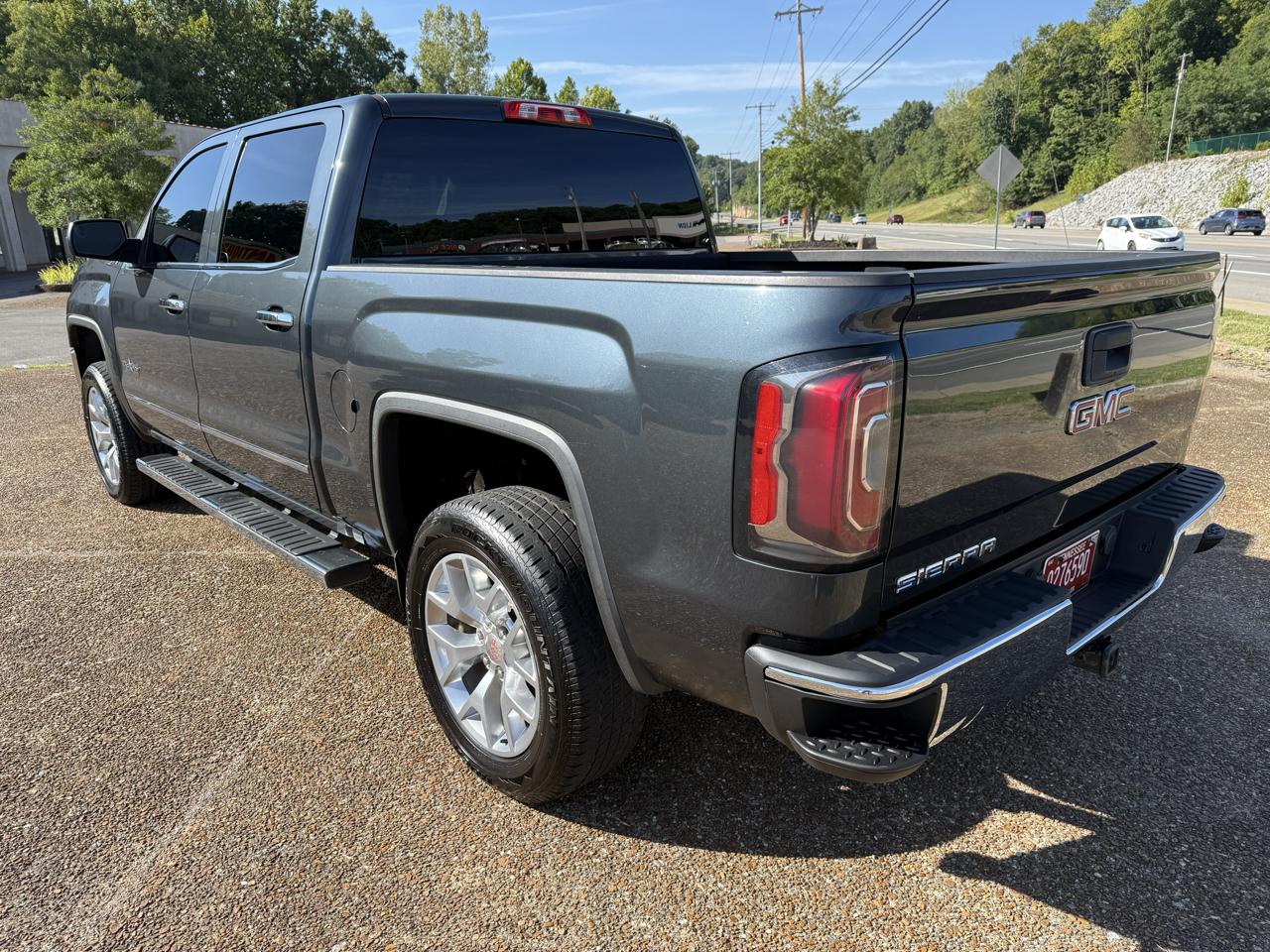 GMC Sierra 1500 SLT Crew Cab Short Box 4WD 2018