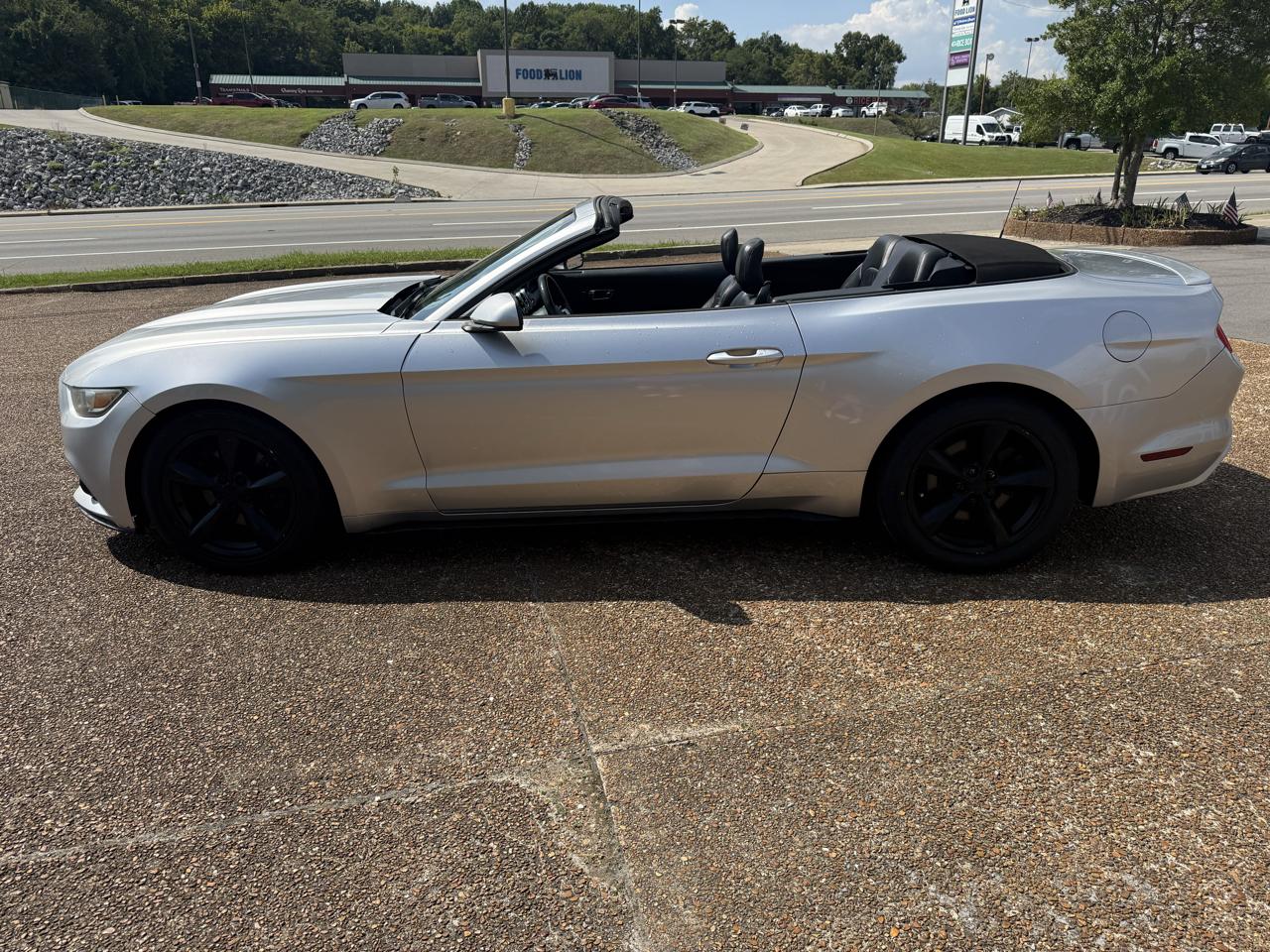 Ford Mustang V6 Convertible 2015