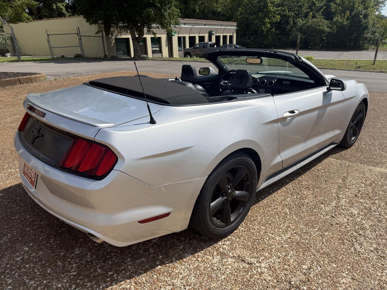 Ford Mustang V6 Convertible 2015