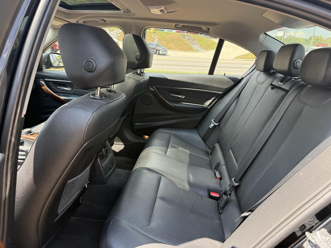 BMW 3-Series 328i Sedan 2014