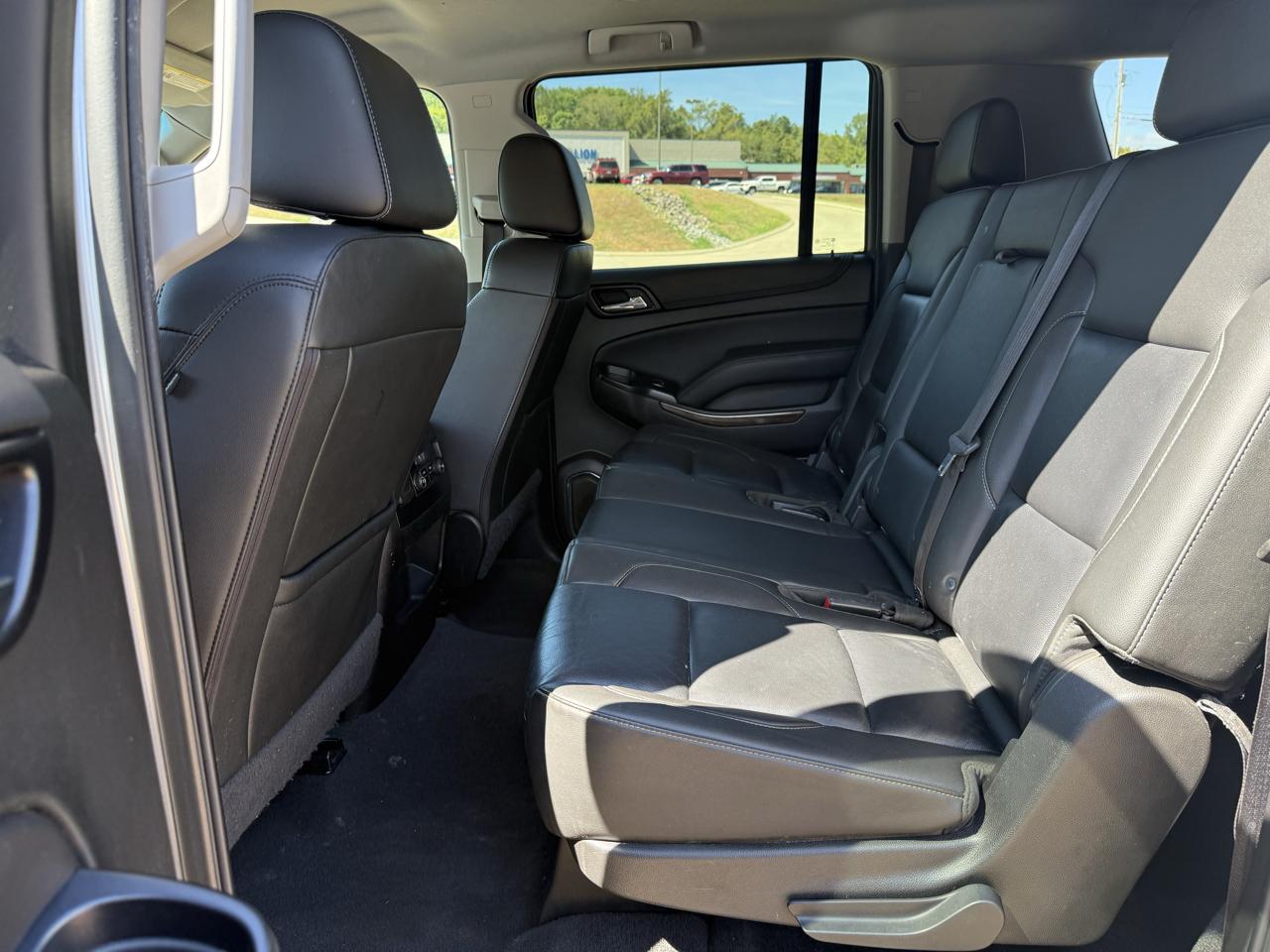 Chevrolet Suburban LT 4WD 2019