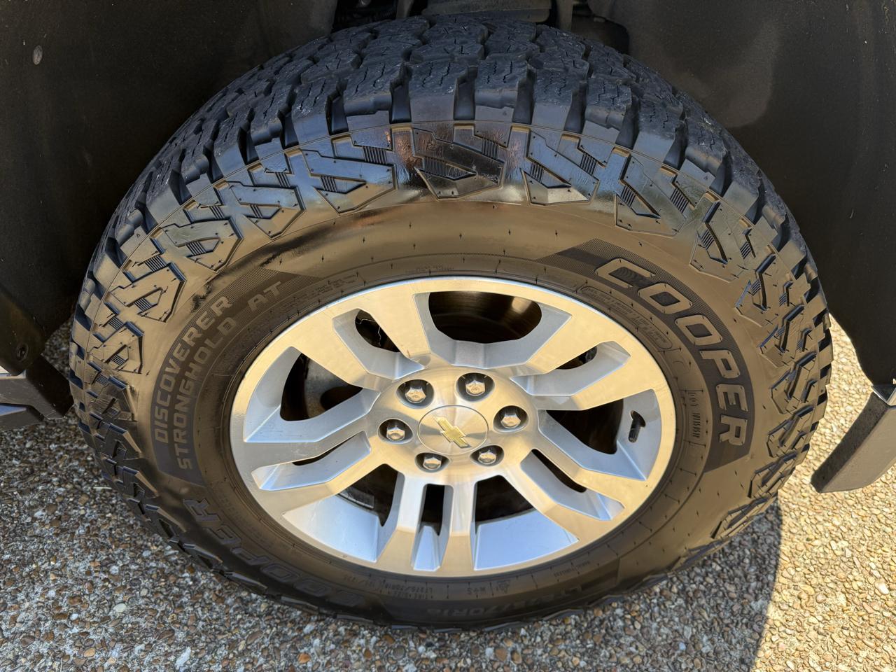 Chevrolet Suburban LT 4WD 2019