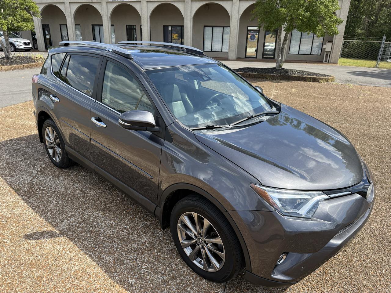 Toyota RAV4 Limited AWD 2017