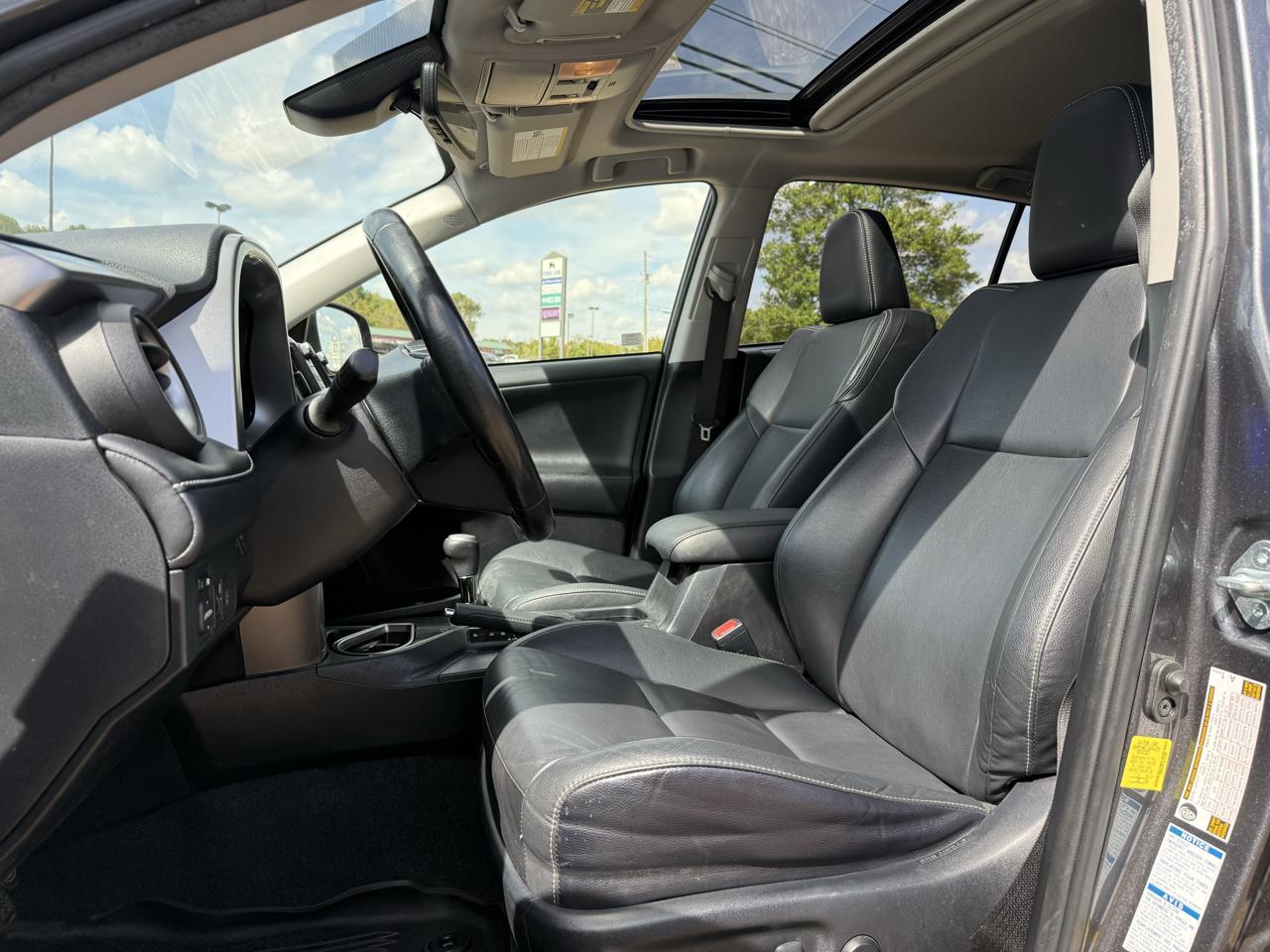 Toyota RAV4 Limited AWD 2017