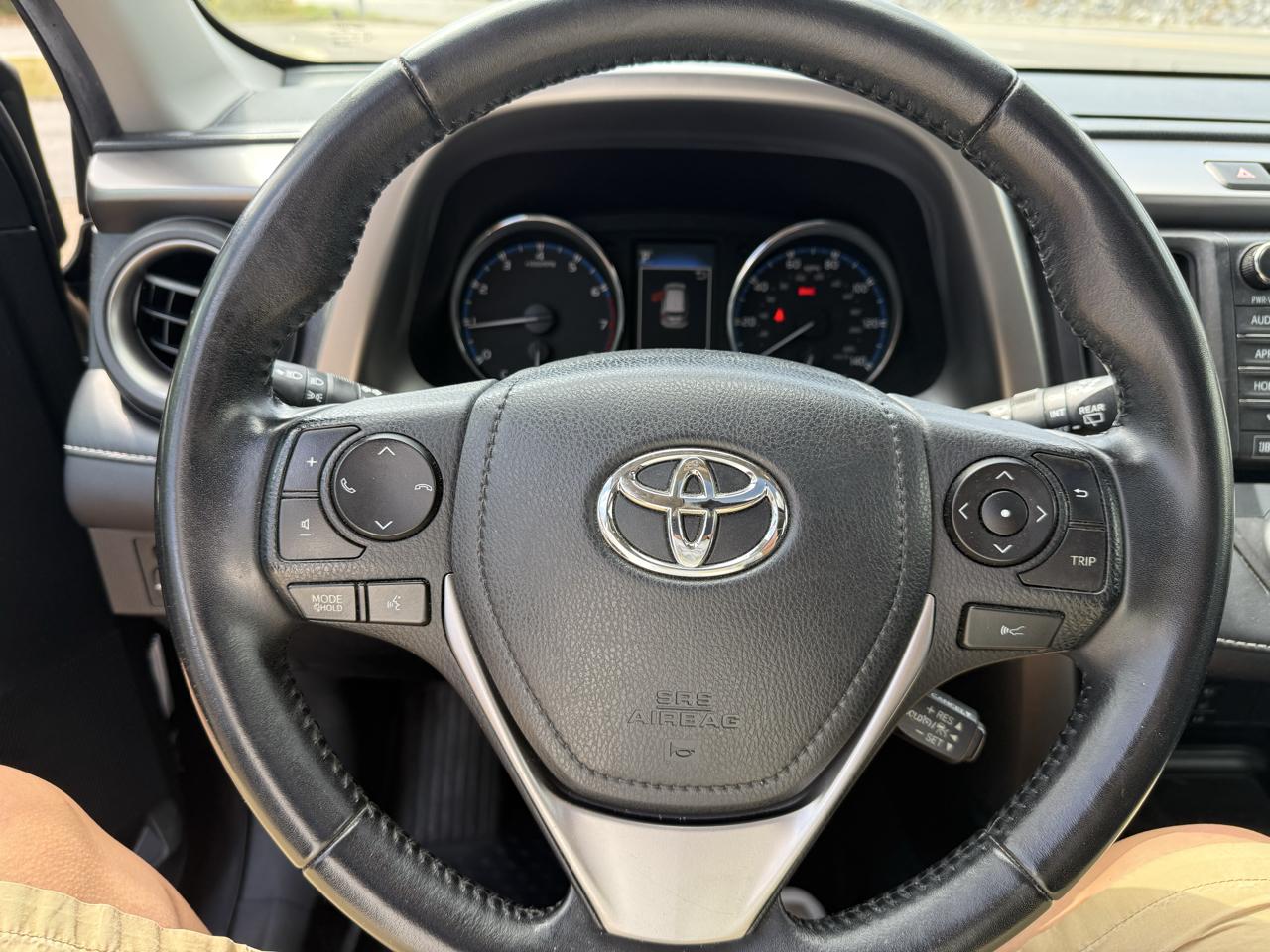 Toyota RAV4 Limited AWD 2017