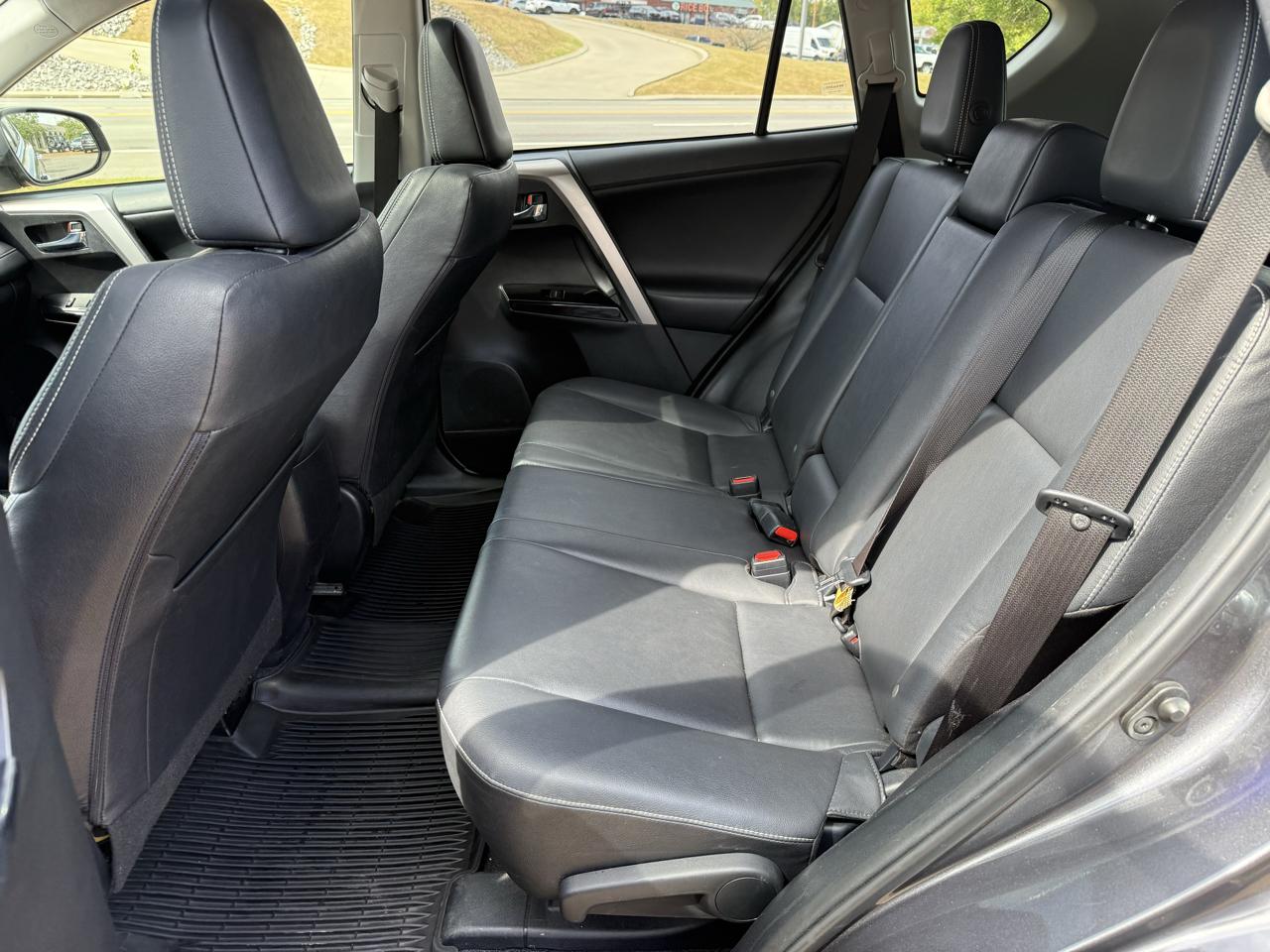 Toyota RAV4 Limited AWD 2017