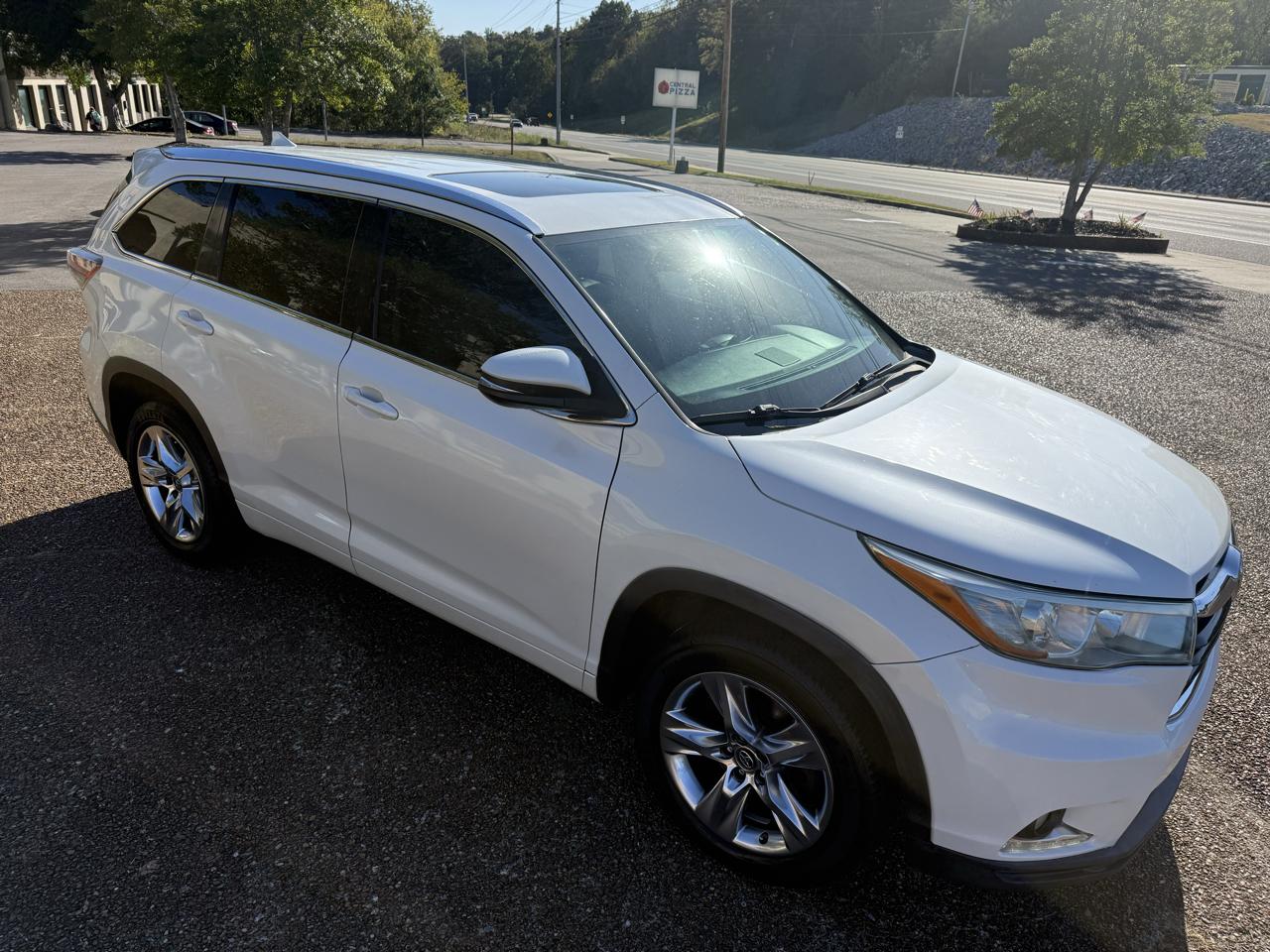 Toyota Highlander Limited FWD V6 2016