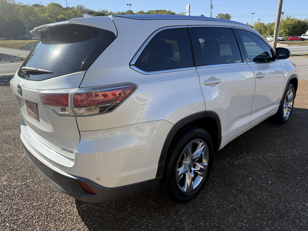 Toyota Highlander Limited FWD V6 2016