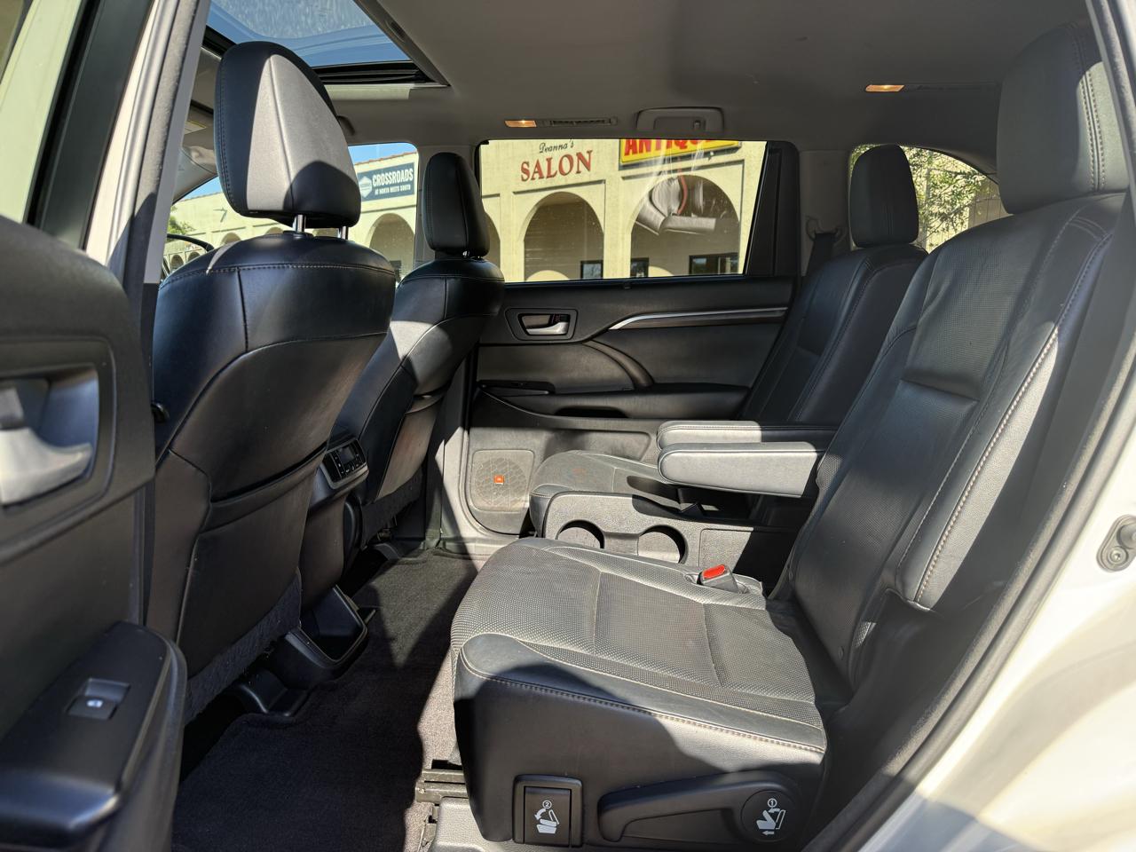 Toyota Highlander Limited FWD V6 2016