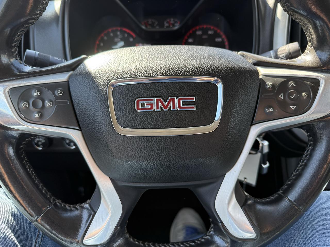 GMC Canyon SLT Crew Cab 4WD Short Box 2015