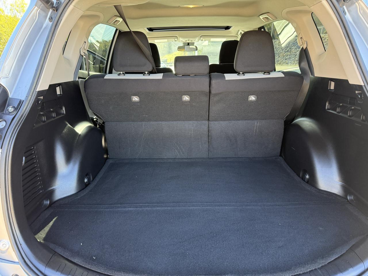 Toyota RAV4 XLE FWD 2017
