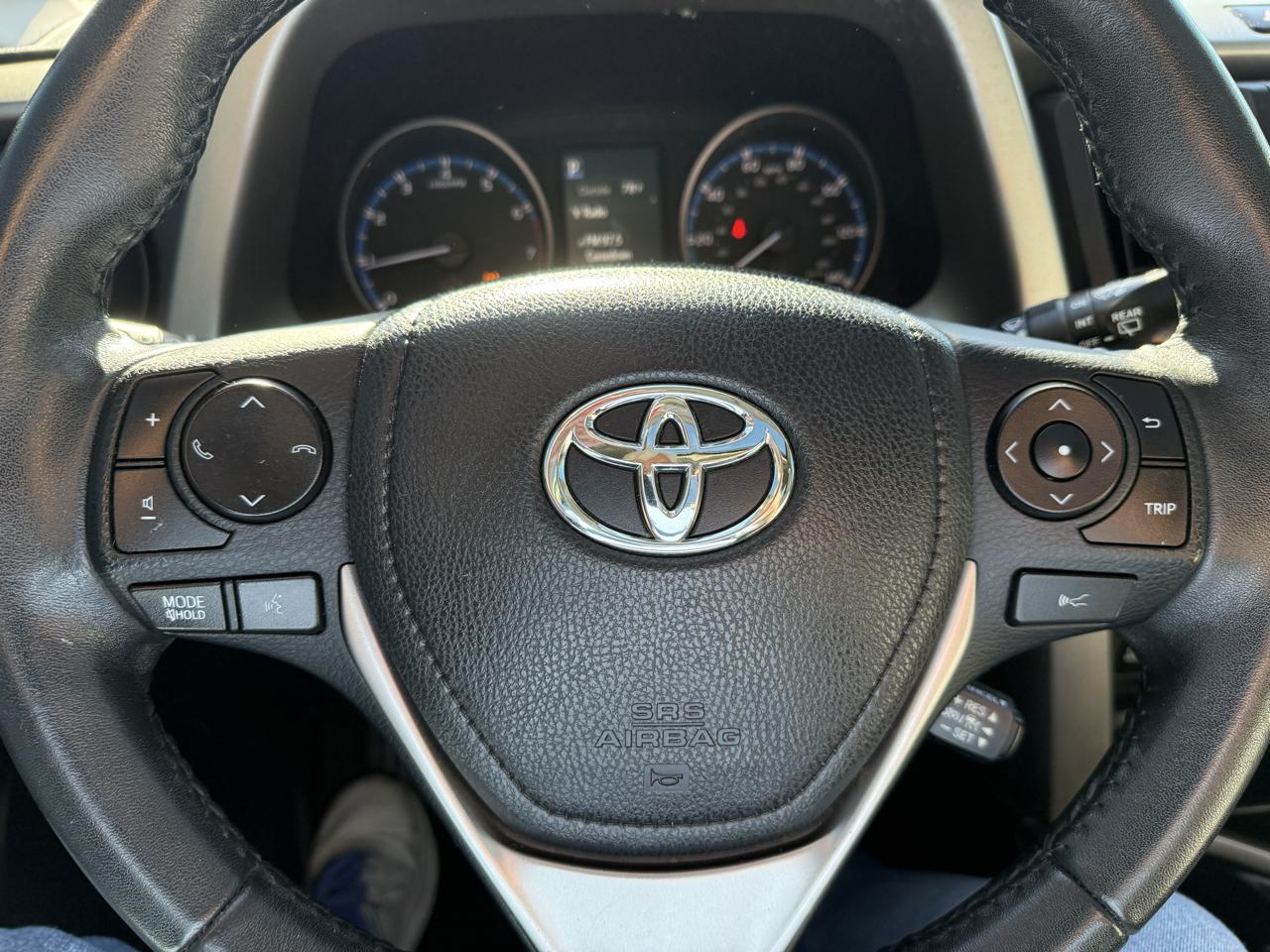 Toyota RAV4 XLE FWD 2017