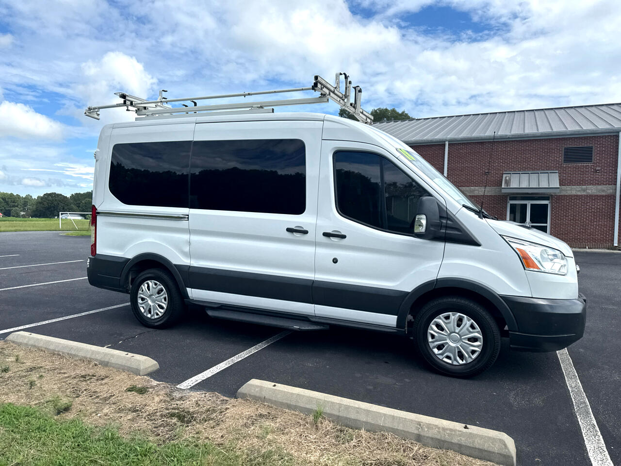 2018 Ford Transit XL photo 2