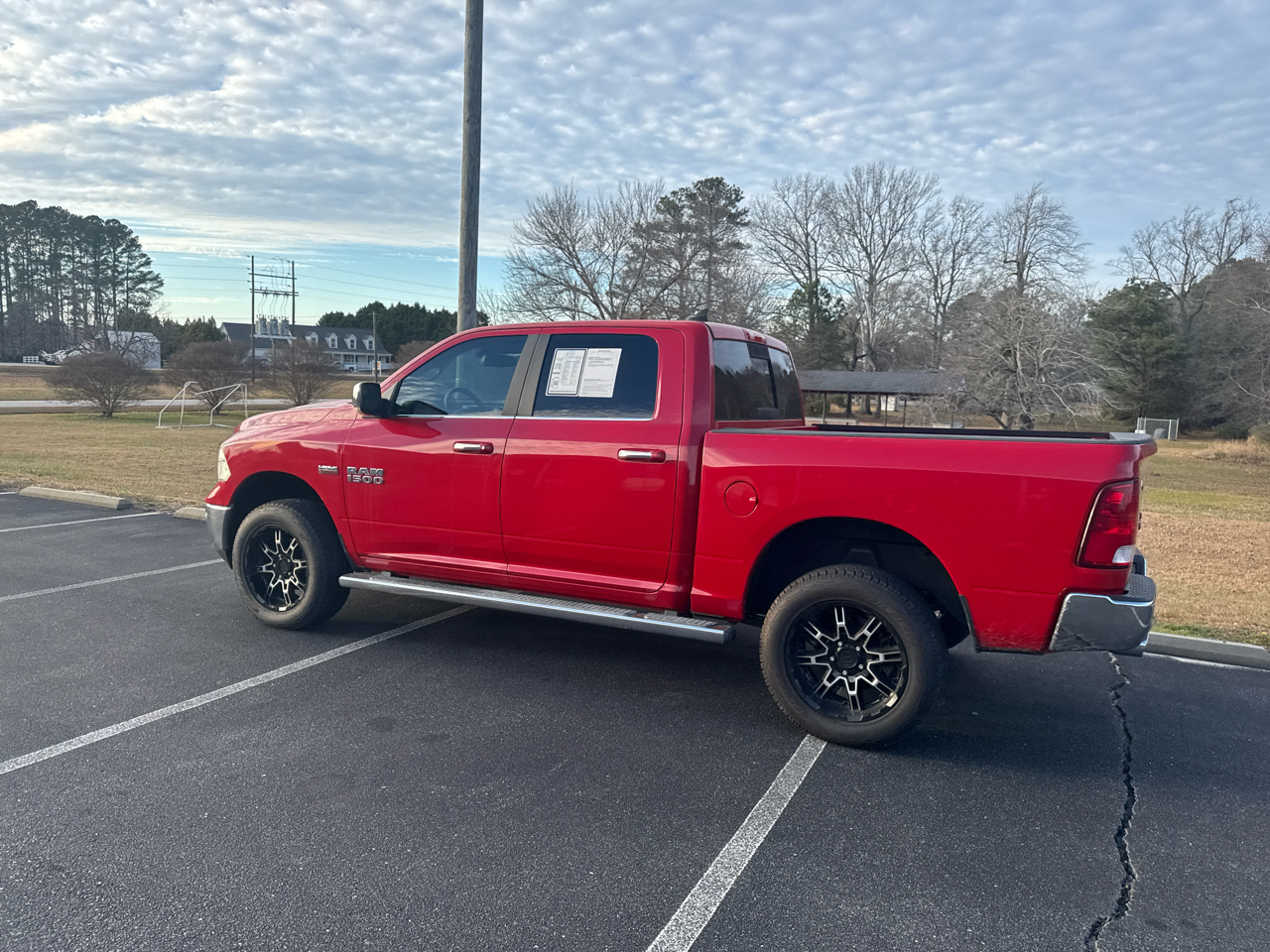 RAM 1500 SLT Crew Cab SWB 4WD 2017