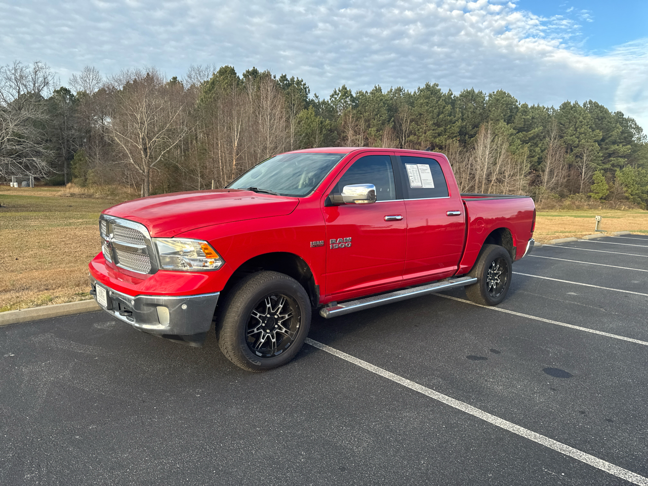 RAM 1500 SLT Crew Cab SWB 4WD 2017
