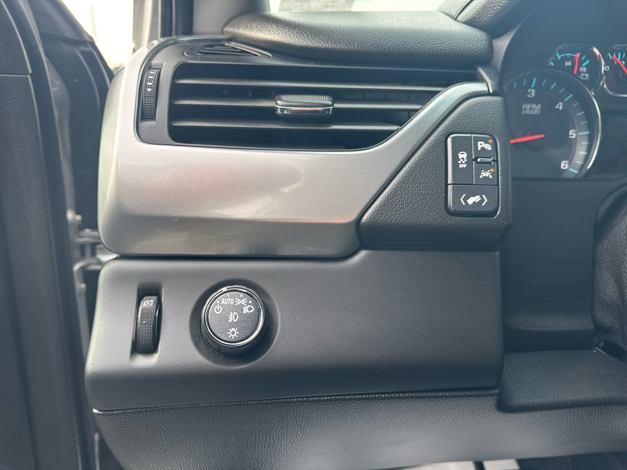 Chevrolet Suburban Premier 2WD 2020