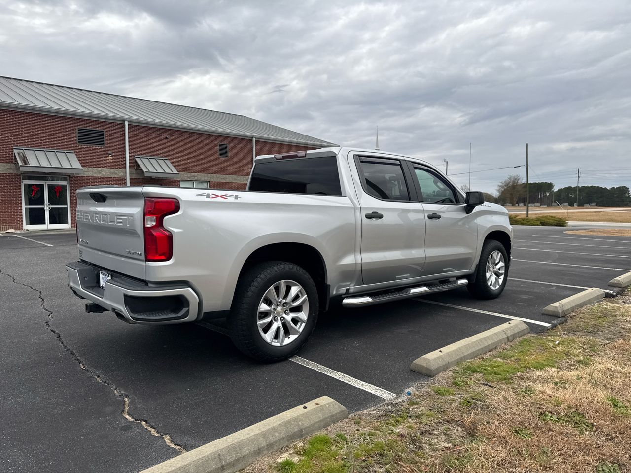 Chevrolet Silverado 1500 Custom Crew Cab Short Box 4WD 2020