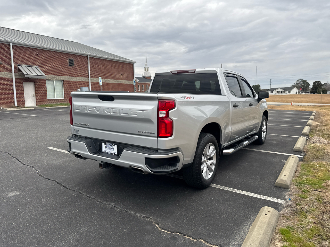 Chevrolet Silverado 1500 Custom Crew Cab Short Box 4WD 2020