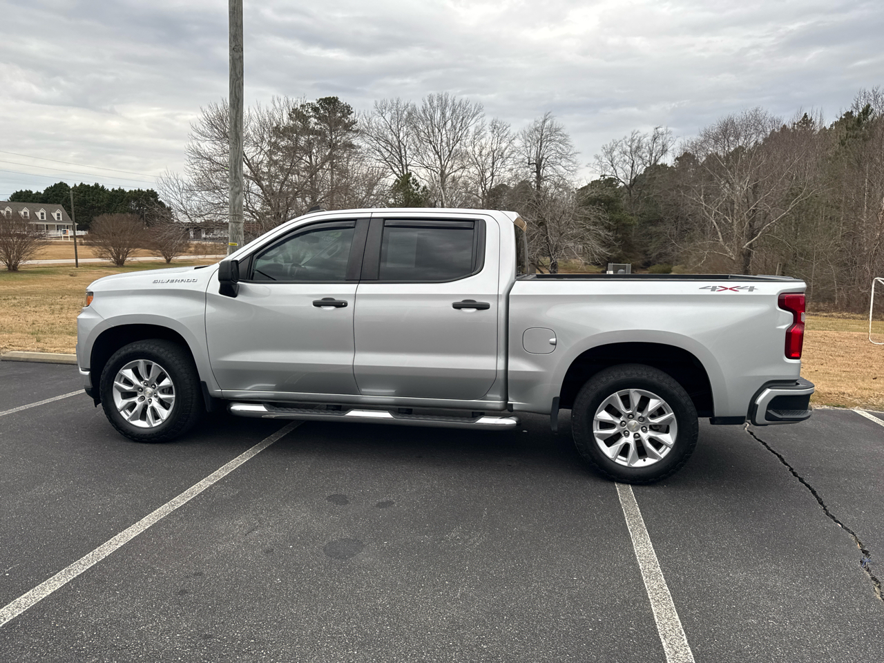 Chevrolet Silverado 1500 Custom Crew Cab Short Box 4WD 2020